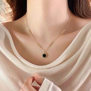 2-in-1 Reversible Roman Disc Necklace 18K Rose Gold Plated Titanium Steel